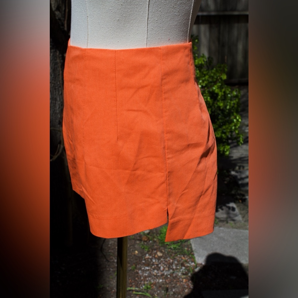 High Rise Shorts - Picture 2 of 4